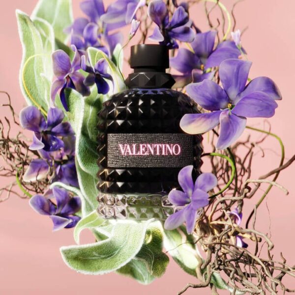 Valentino Born in Roma Uomo Eau de Toilette 2 Piece Gift Set - Image 4